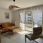 La Datcha - New T3 With Balcony & Parking Near Train Station