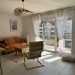 La Datcha - New T3 With Balcony & Parking Near Train Station